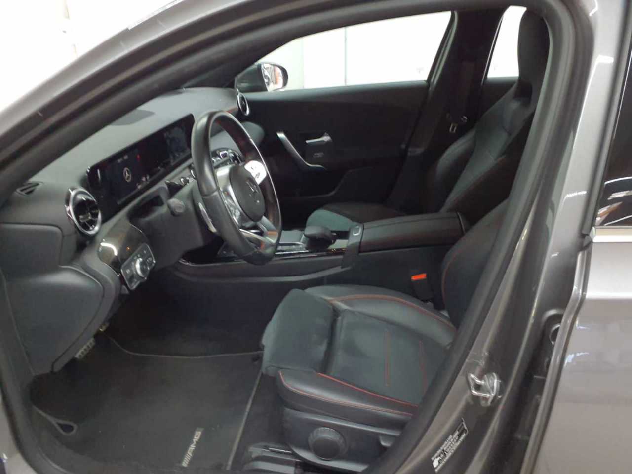 Mercedes-Benz A 220 d 8G-DCT AMG Line 7