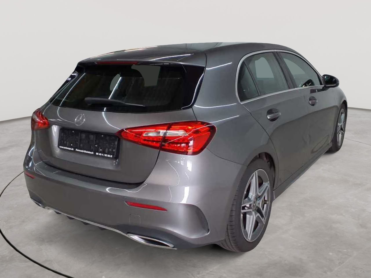 Mercedes-Benz A 220 d 8G-DCT AMG Line 4