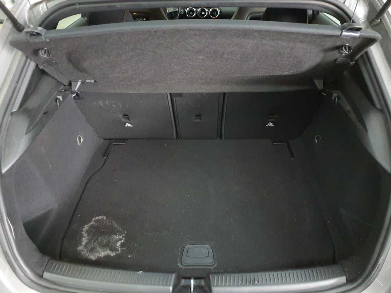 Mercedes-Benz A 220 d 8G-DCT AMG Line 15