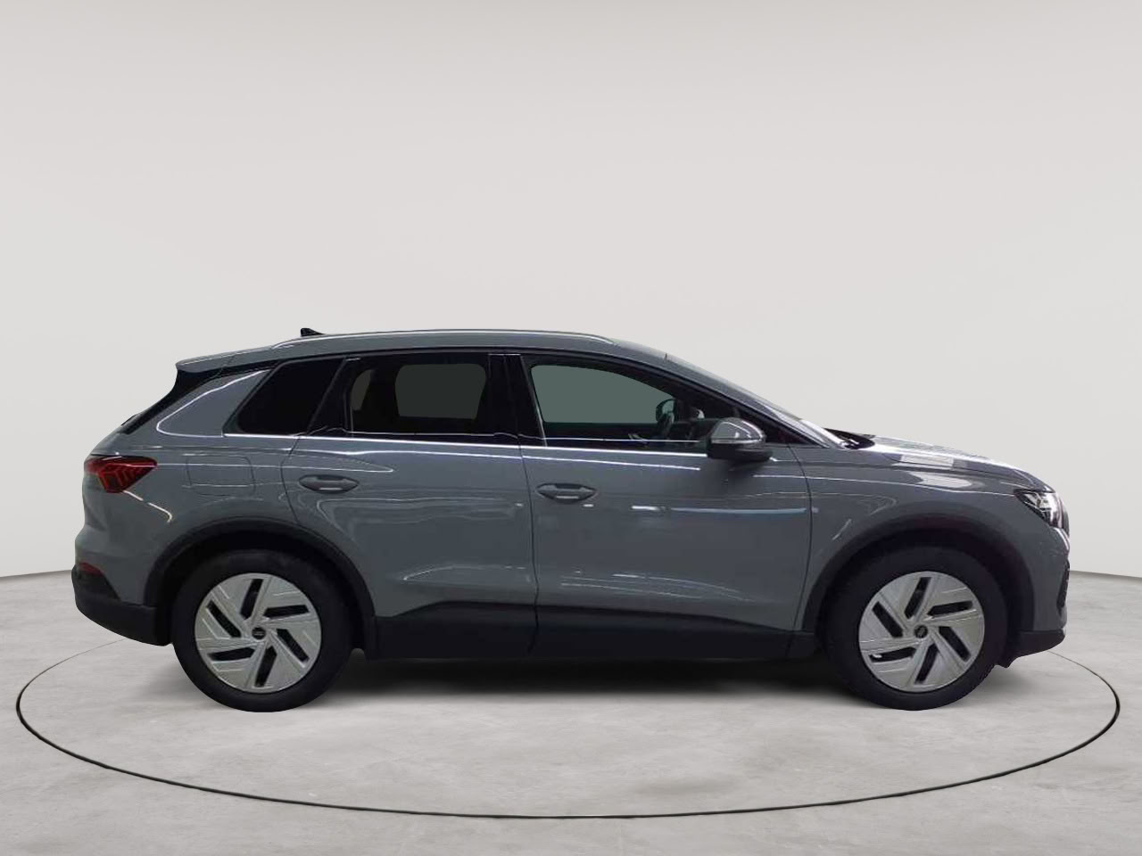Audi Q4 e-tron 40 3