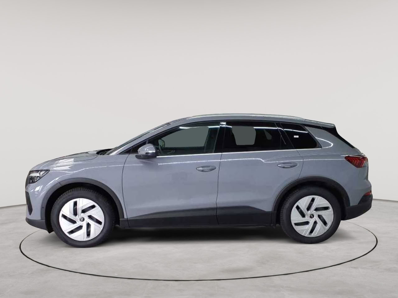 Audi Q4 e-tron 40 6