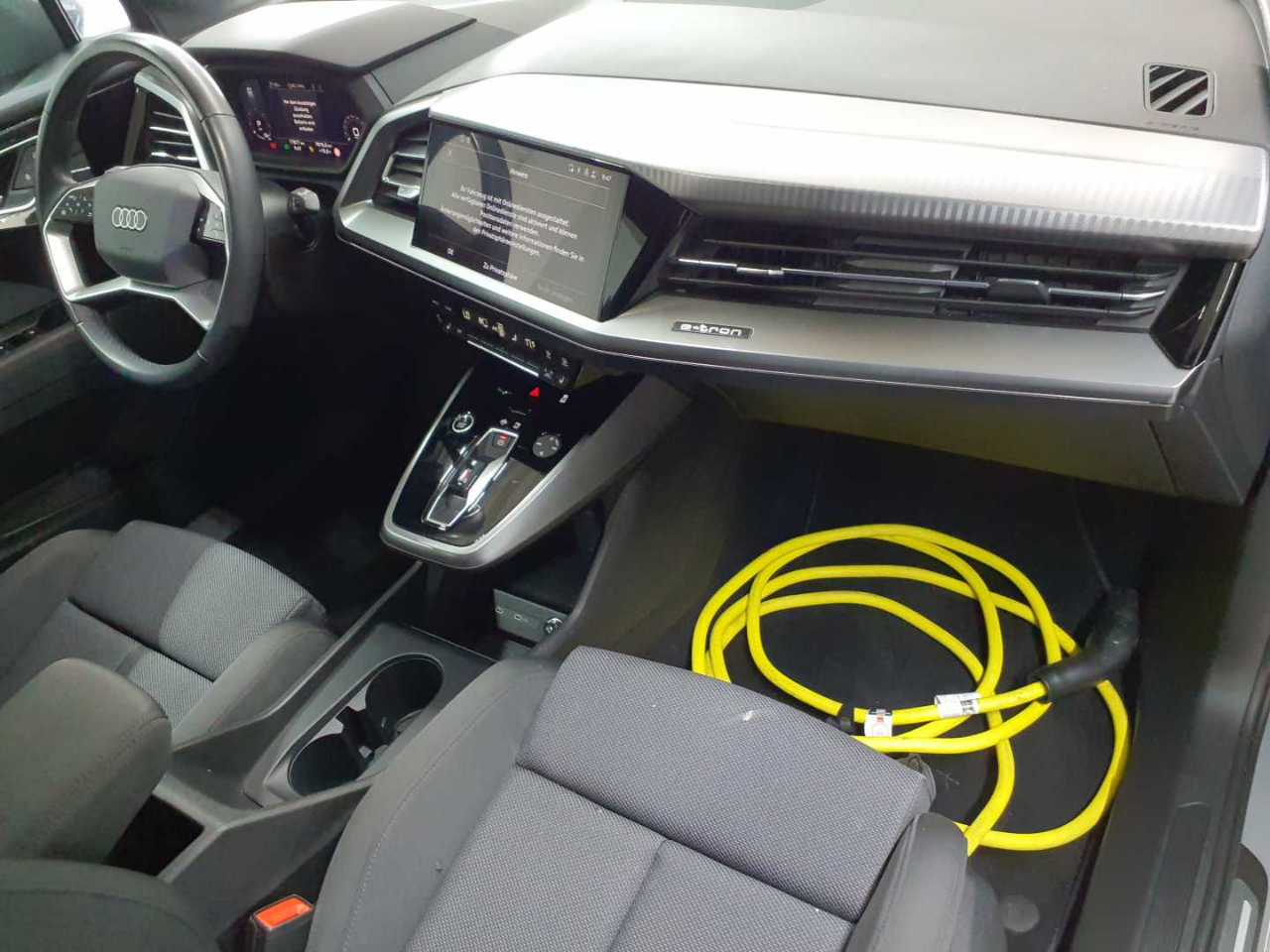 Audi Q4 e-tron 40 9