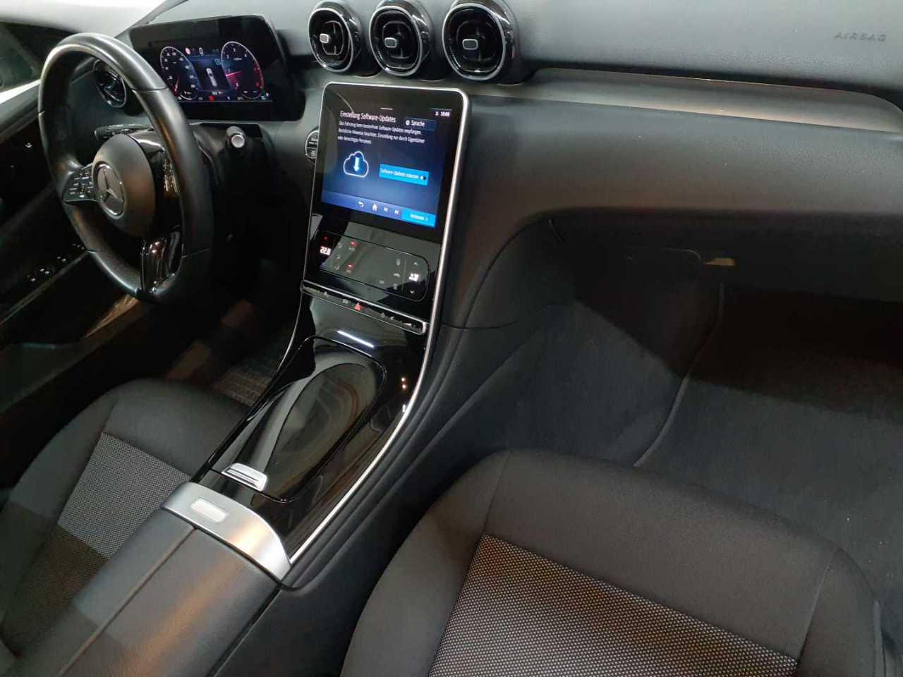 Mercedes-Benz C 200 d T 9G-TRONIC 9