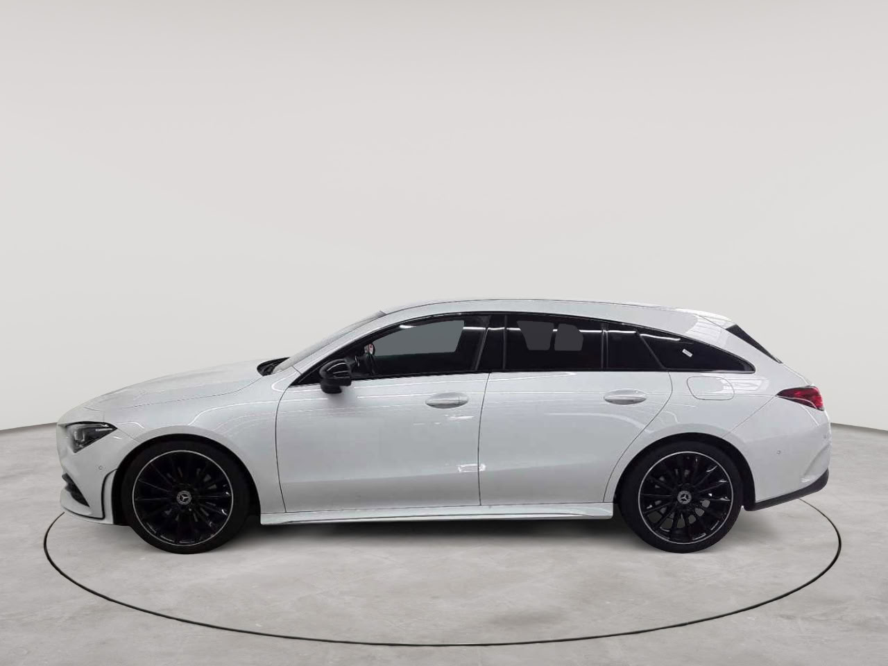Mercedes-Benz CLA 220 d Shooting Brake 8G-DCT AMG Line 6