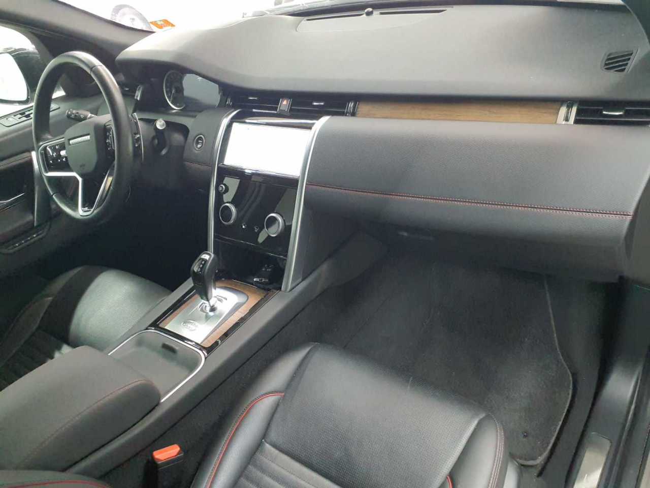Land Rover Discovery Sport D165 R-Dynamic SE 9