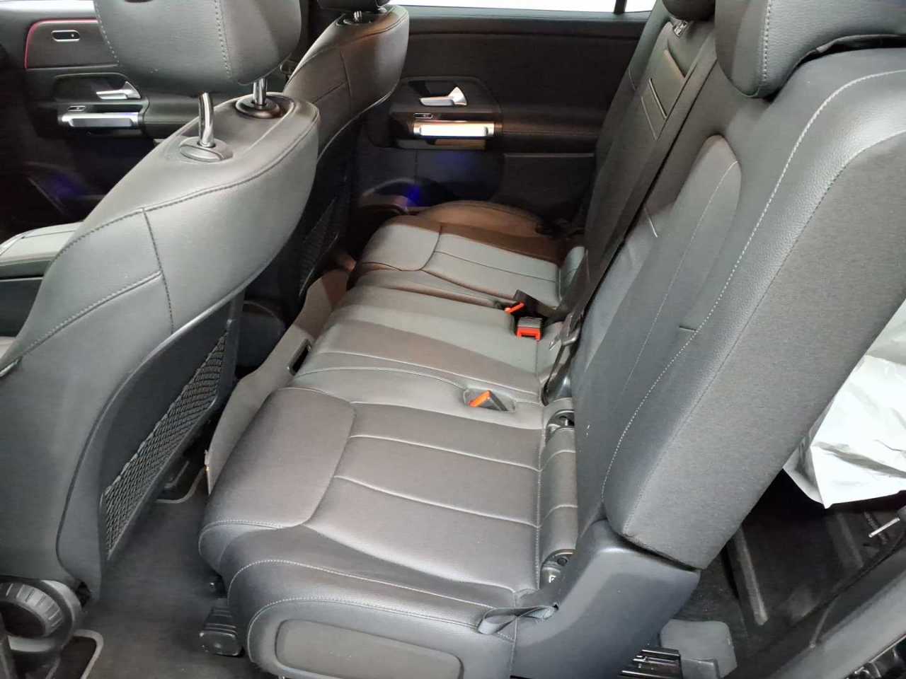 Mercedes-Benz EQB 250 Progressive 13