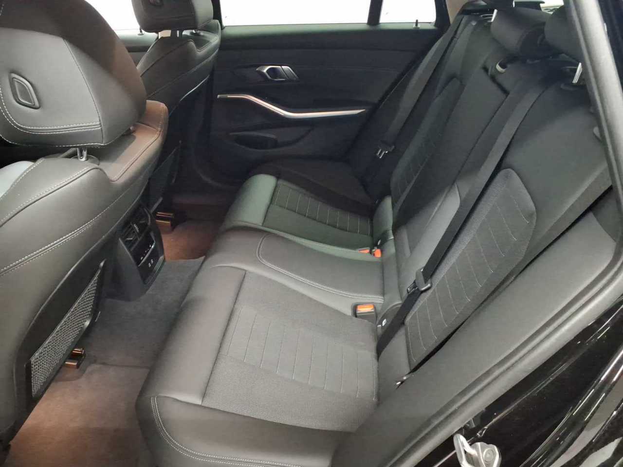 Bmw 320d Touring Aut. 13