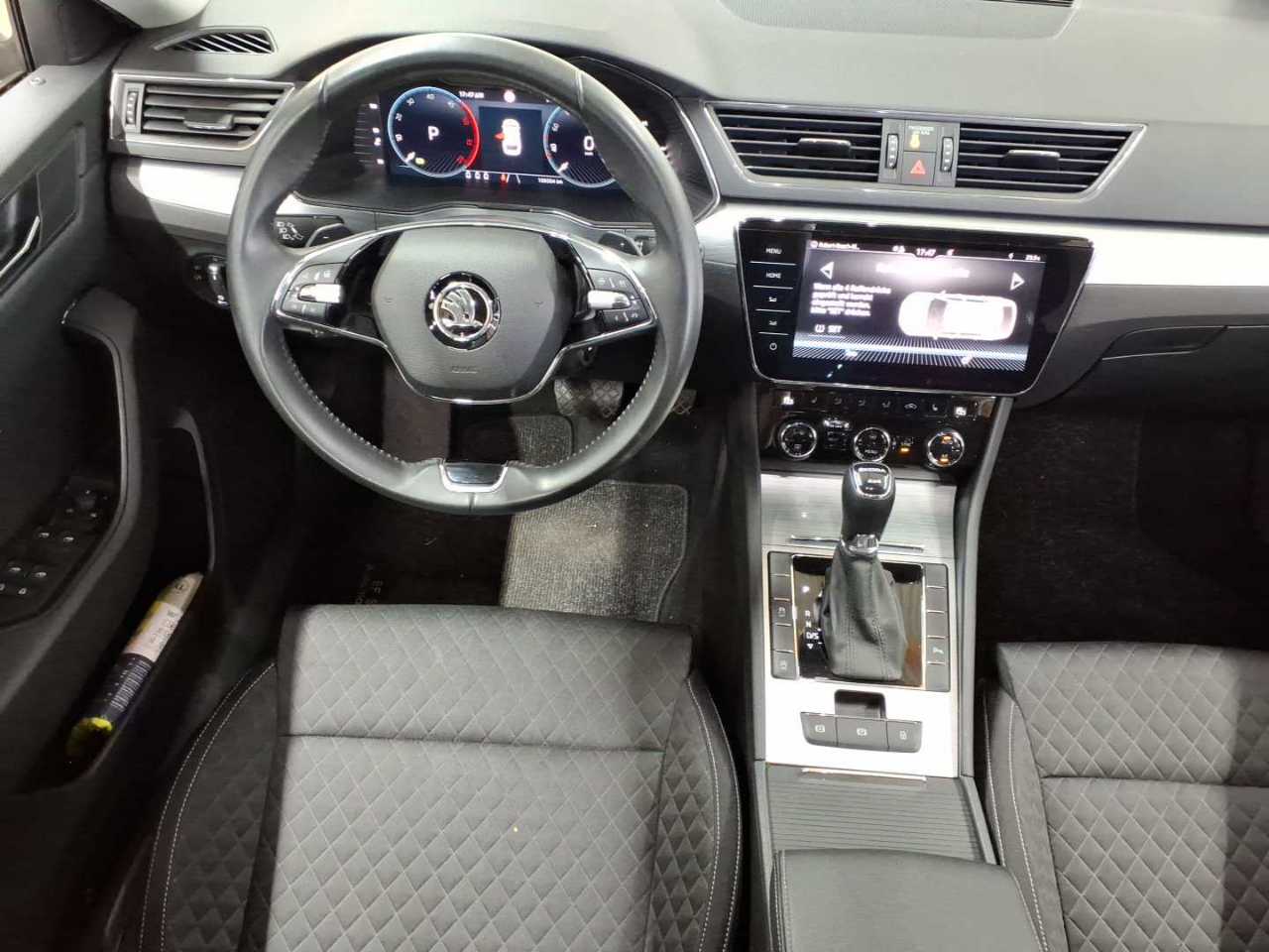 Skoda Superb Combi 2.0 TDI 4x4 DSG Ambition 10
