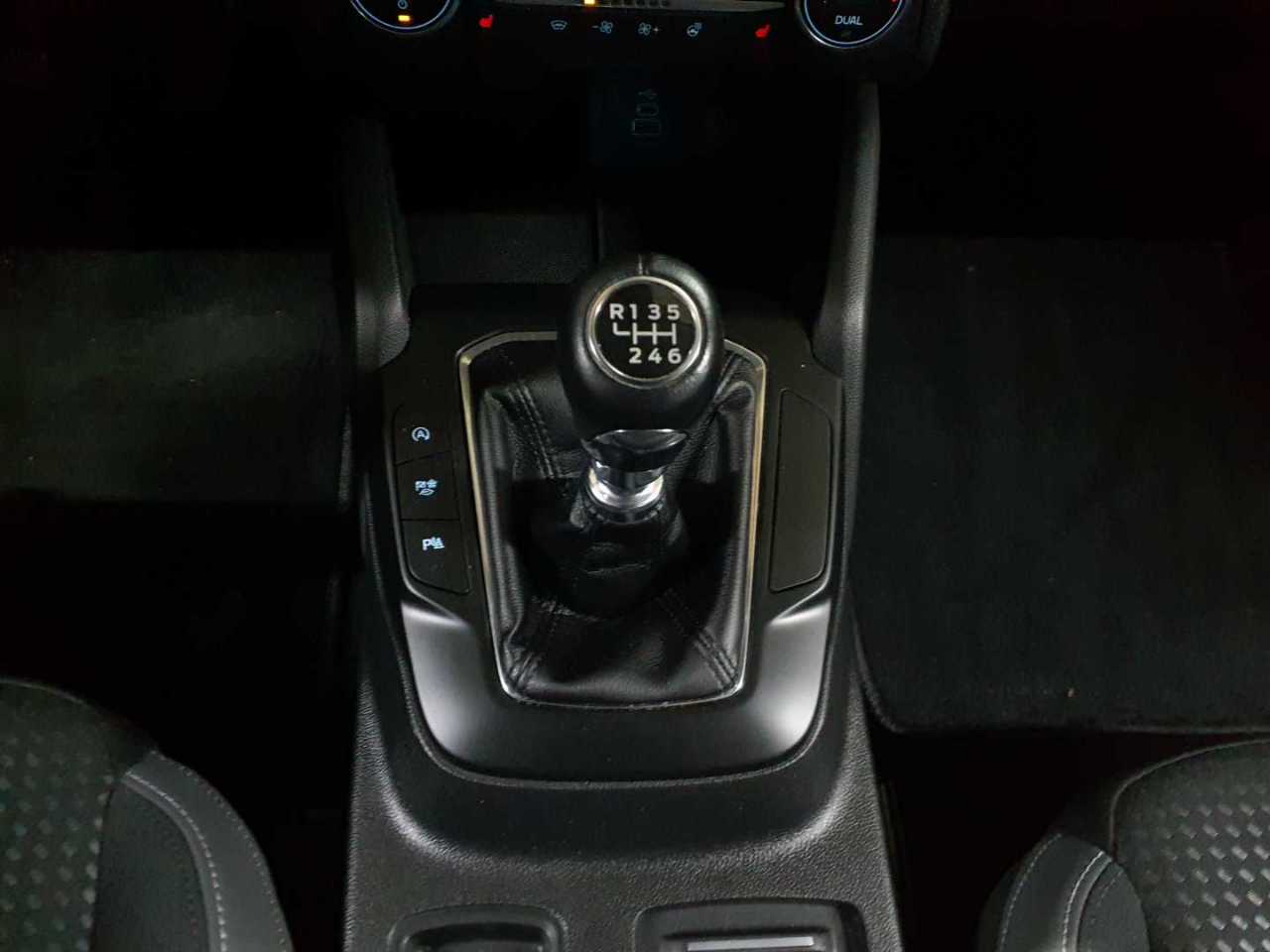 Ford Focus Turnier 1.5 EcoBlue Start-Stopp-System COOL&CONNECT 10