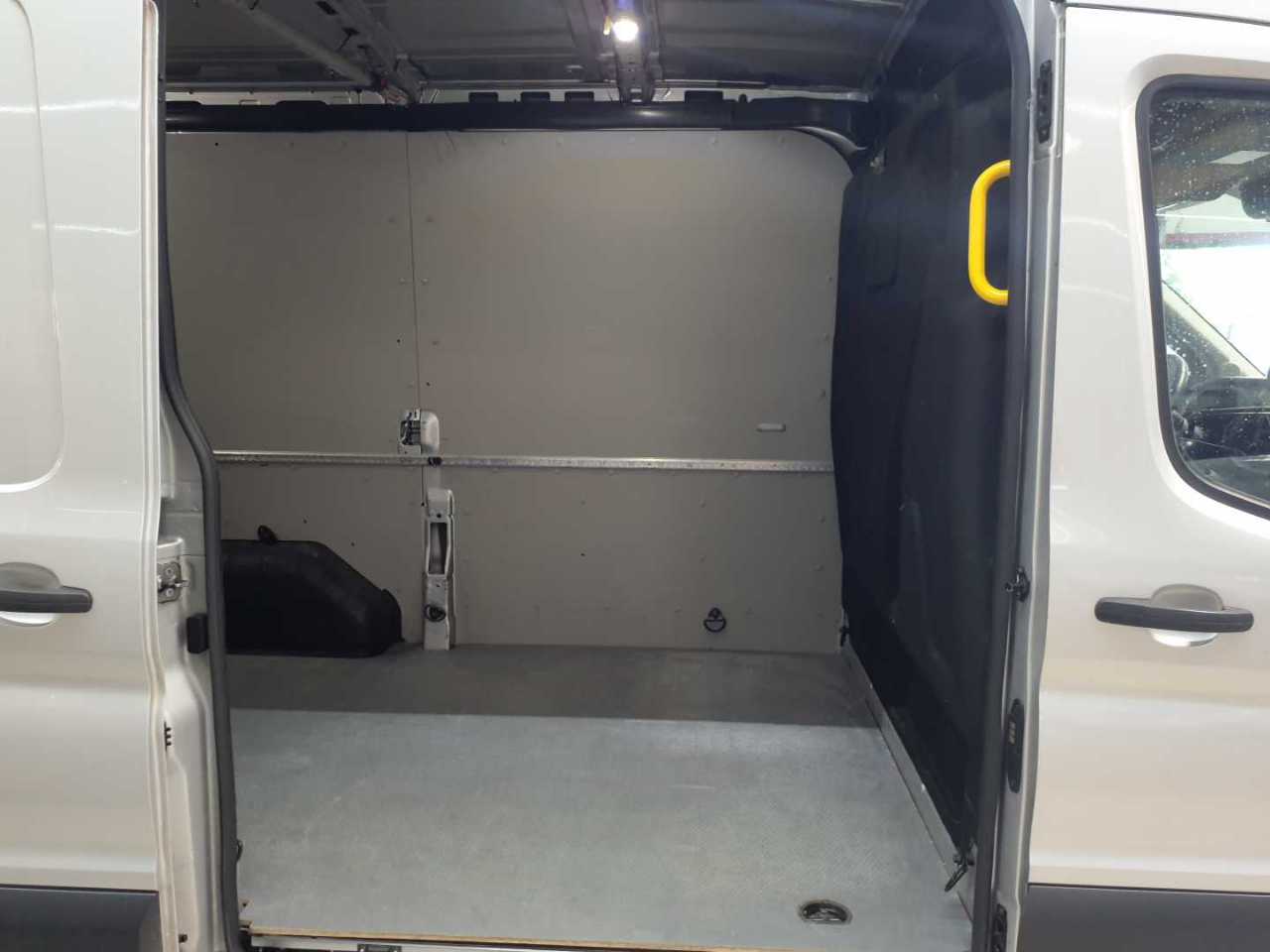 Ford Transit 310 L2H2 Lkw VA Trend 8