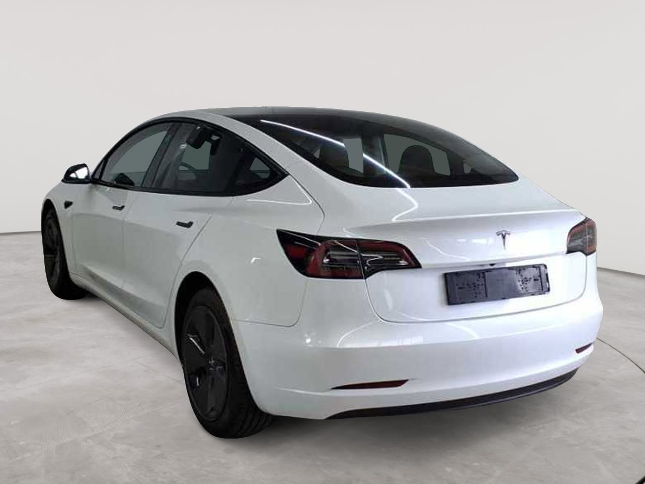 Tesla Model 3 RWD Hinterradantrieb 5