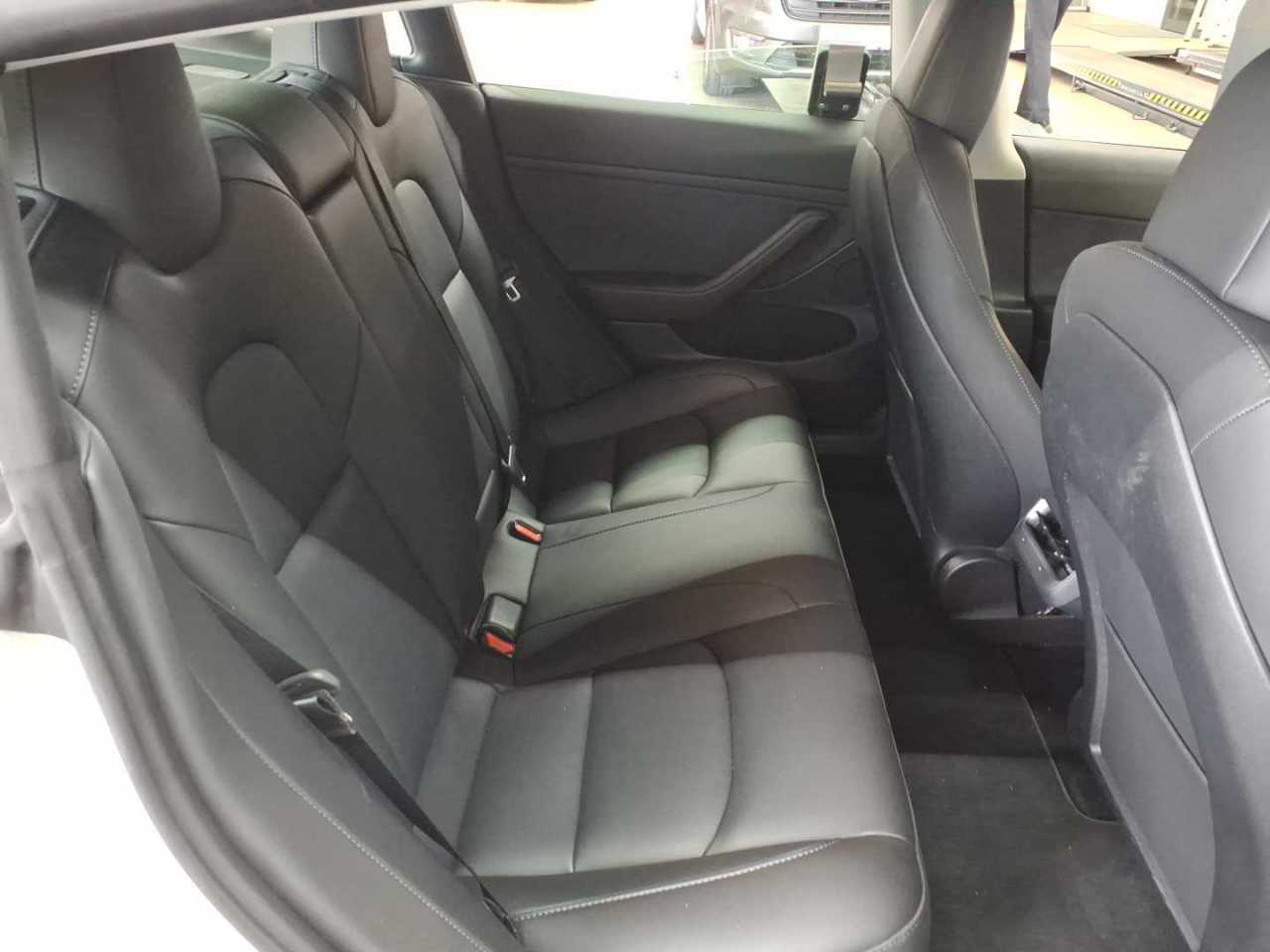 Tesla Model 3 RWD Hinterradantrieb 14