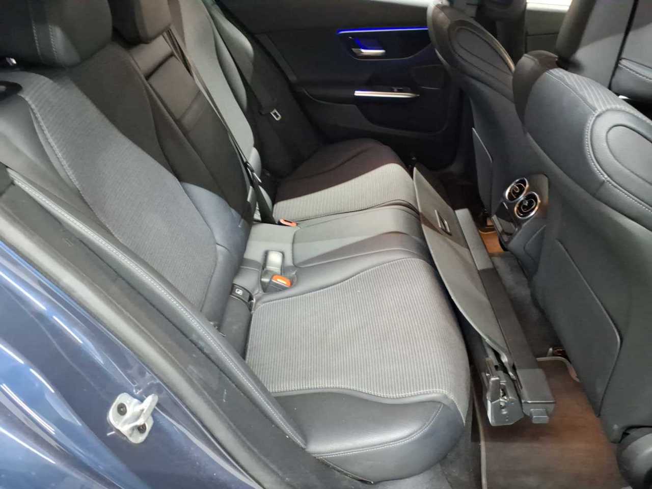 Mercedes-Benz C 180 T 9G-TRONIC Avantgarde 14