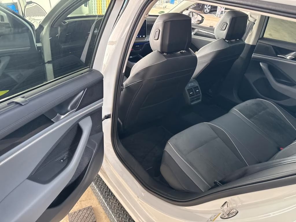 Volkswagen Passat Variant 1.5 2024 6