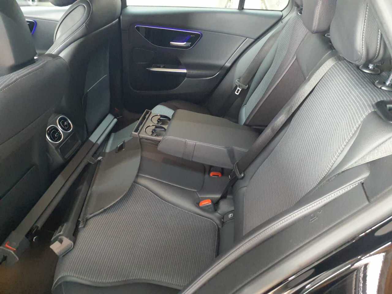 Mercedes-Benz C 220 d T 9G-TRONIC Avantgarde 13