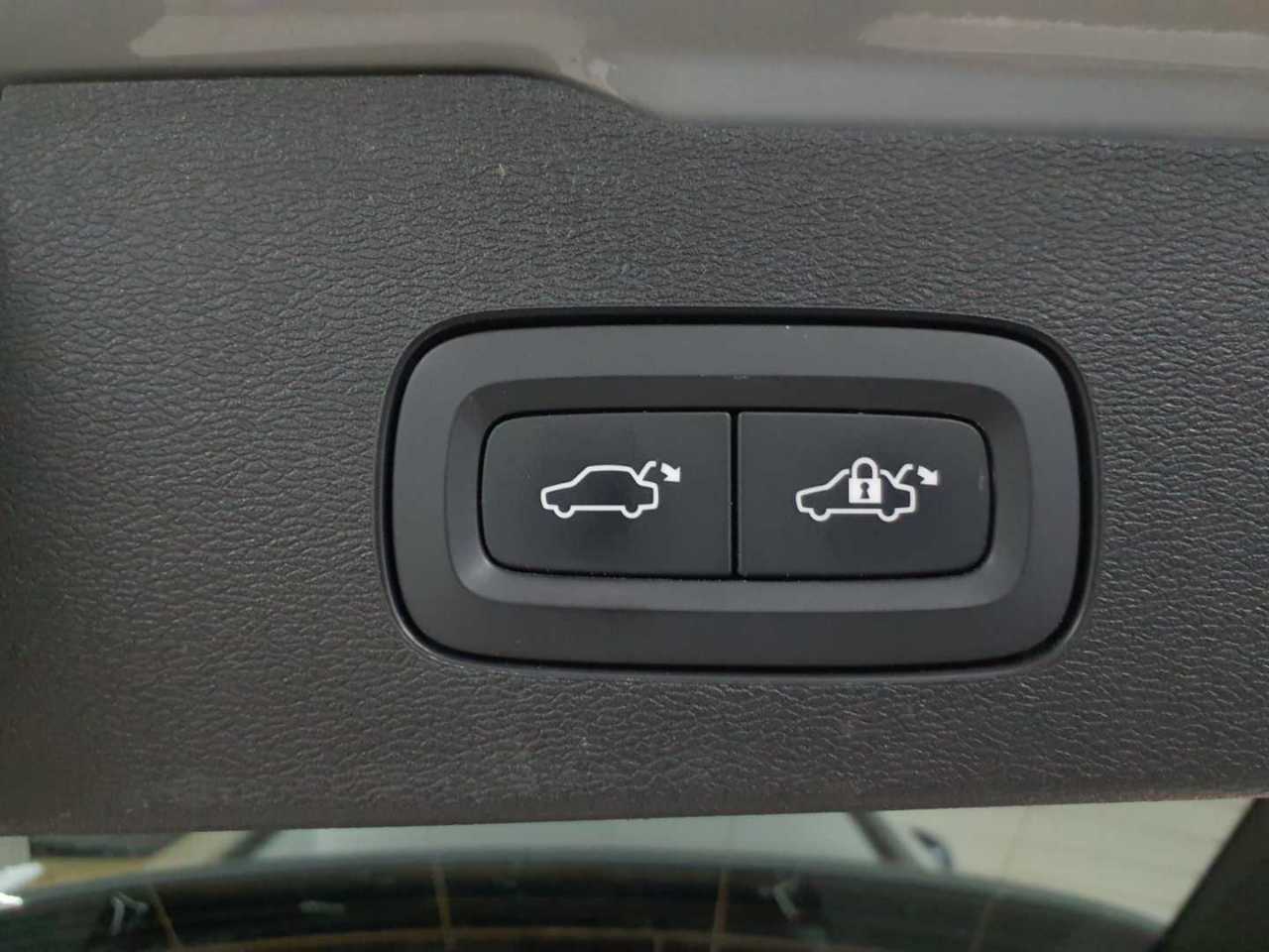 Volvo V60 B4 D Core 16