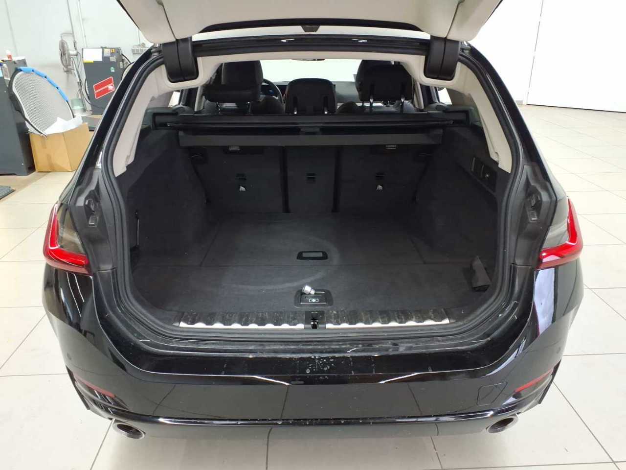 Bmw 330d Touring Aut. 15