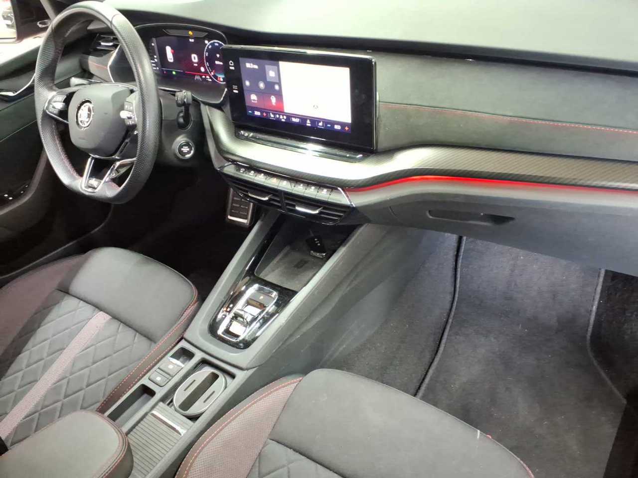 Skoda Octavia Combi 1.4 TSI iV DSG RS 9
