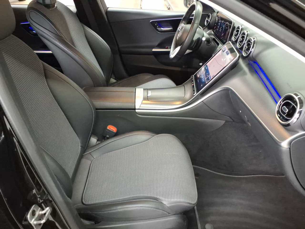 Mercedes-Benz C 200 d T 9G-TRONIC Avantgarde 8