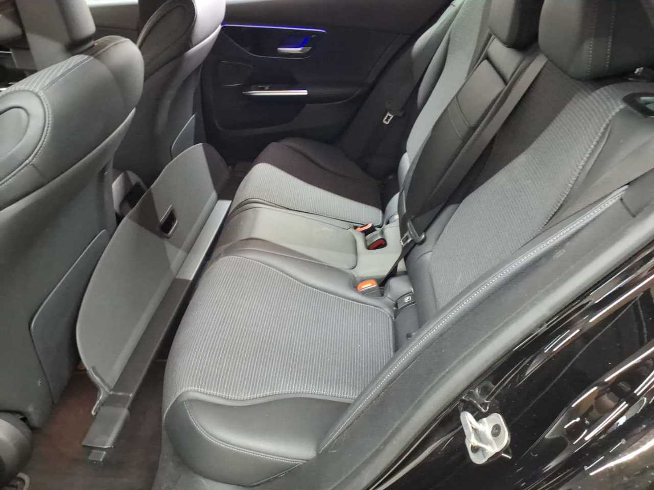 Mercedes-Benz C 200 d T 9G-TRONIC Avantgarde 13