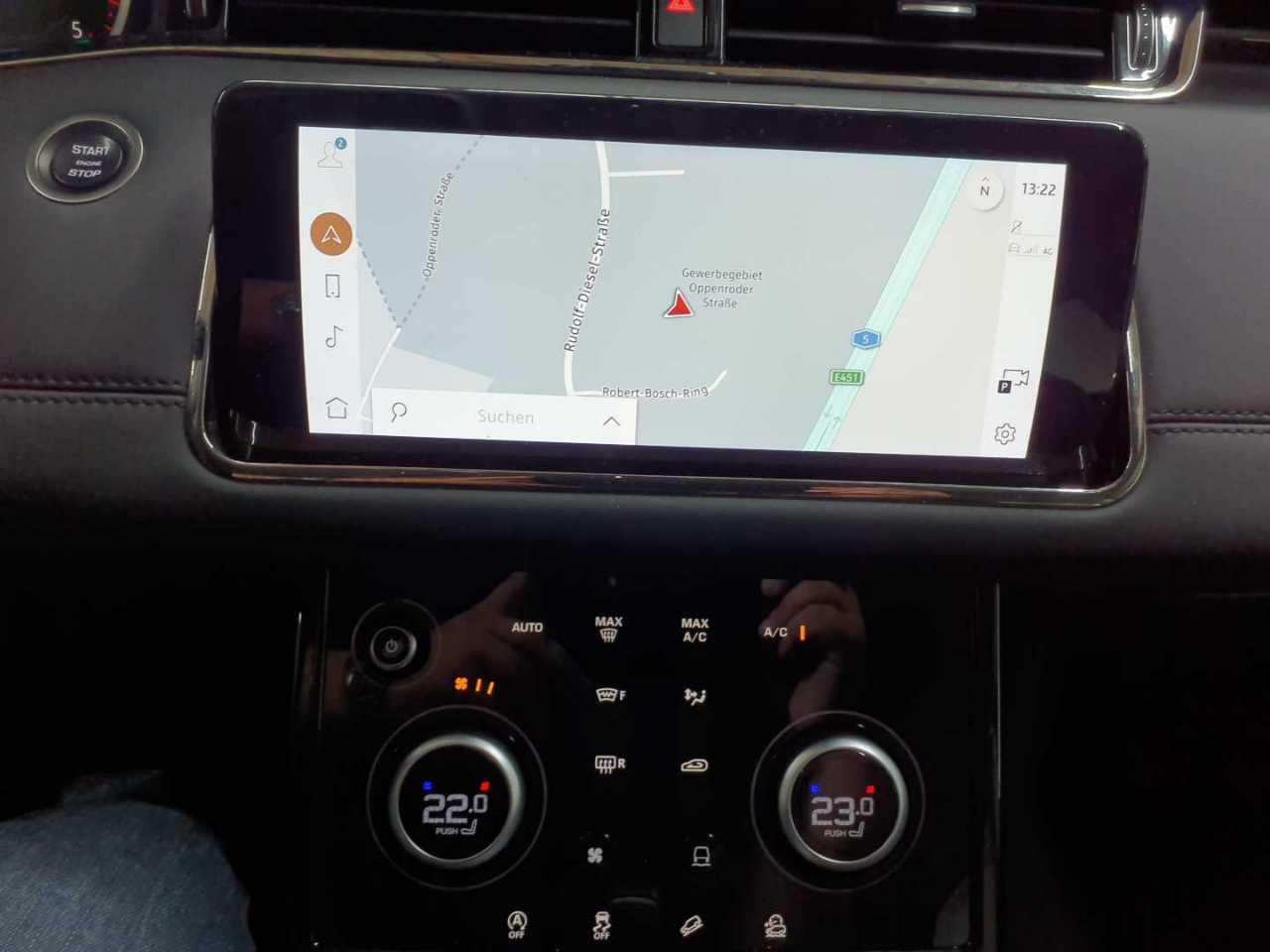 Land Rover Range Rover Evoque D165 R-Dynamic SE 12