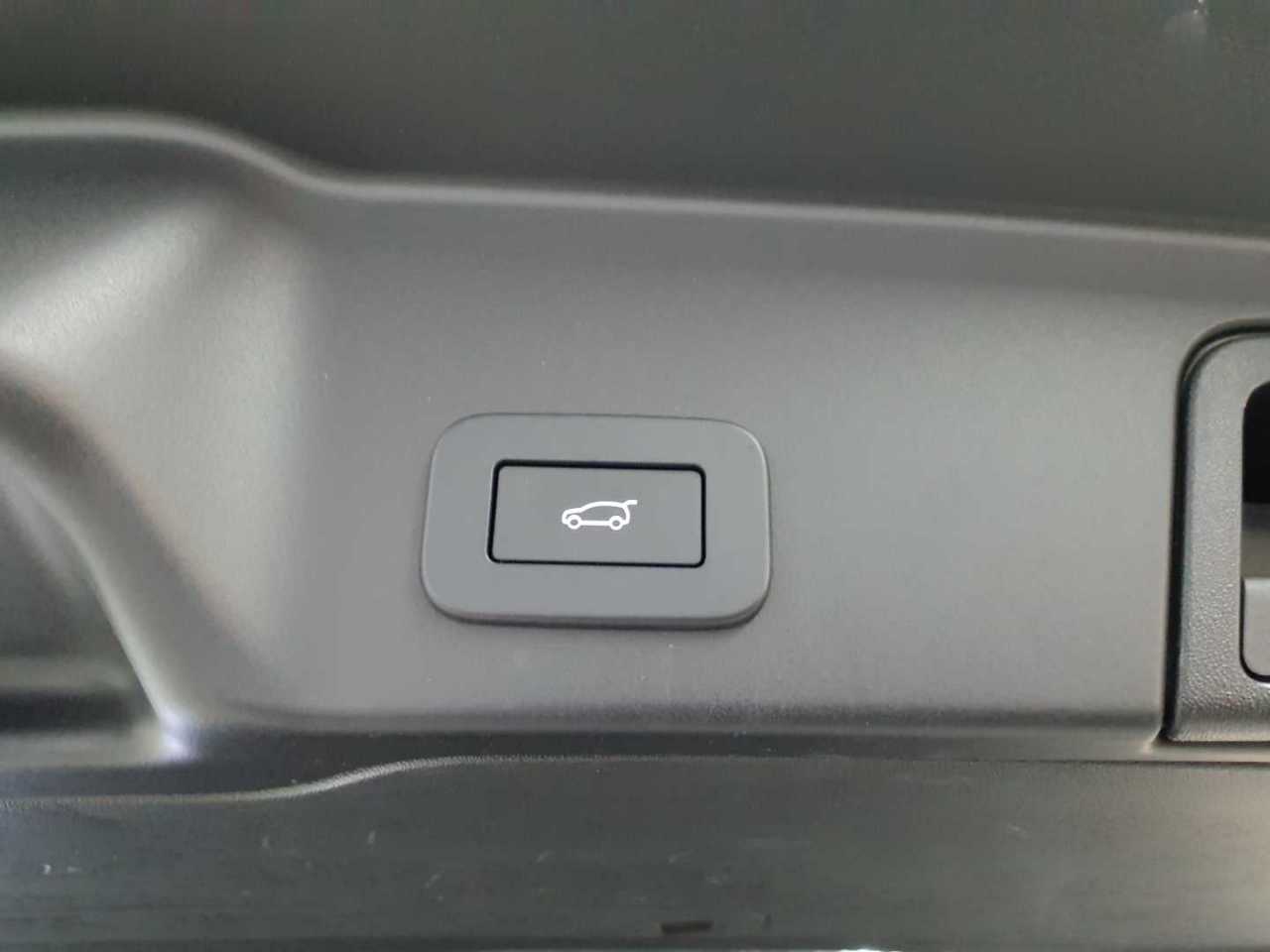 Land Rover Range Rover Evoque D165 R-Dynamic SE 16