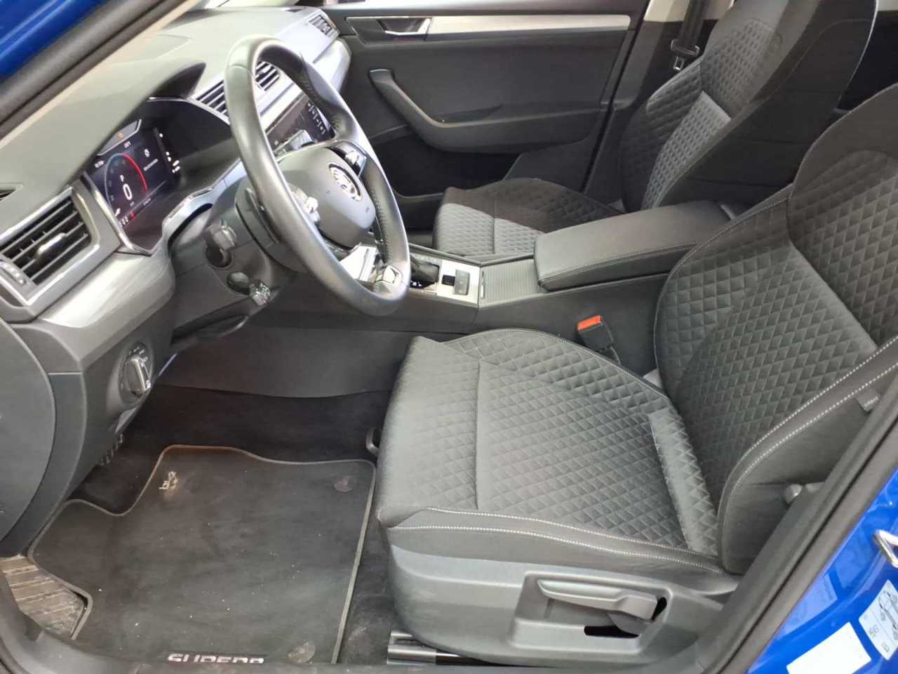 Skoda Superb Combi 2.0 TDI DSG Ambition 7
