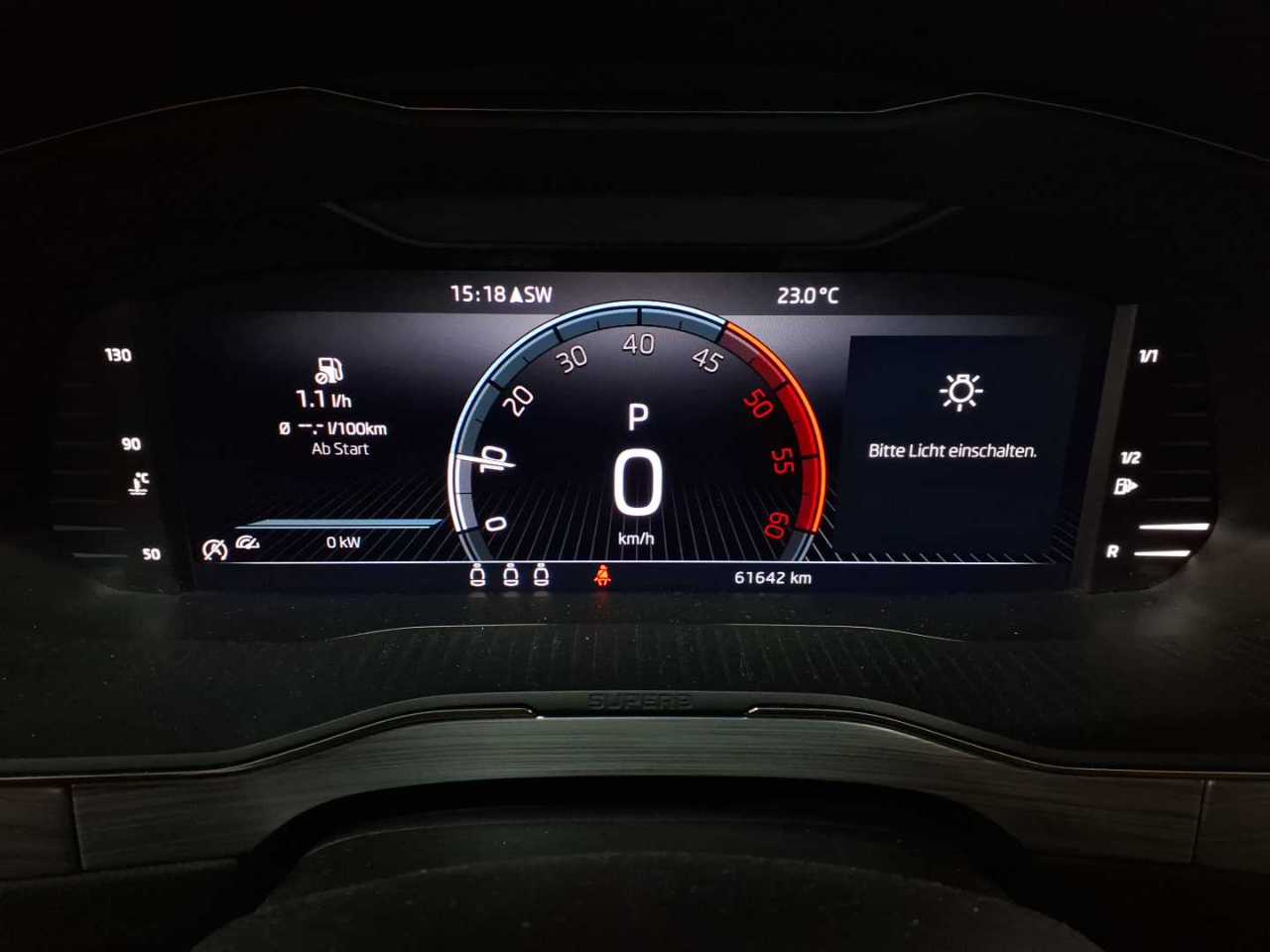 Skoda Superb Combi 2.0 TDI DSG Ambition 11