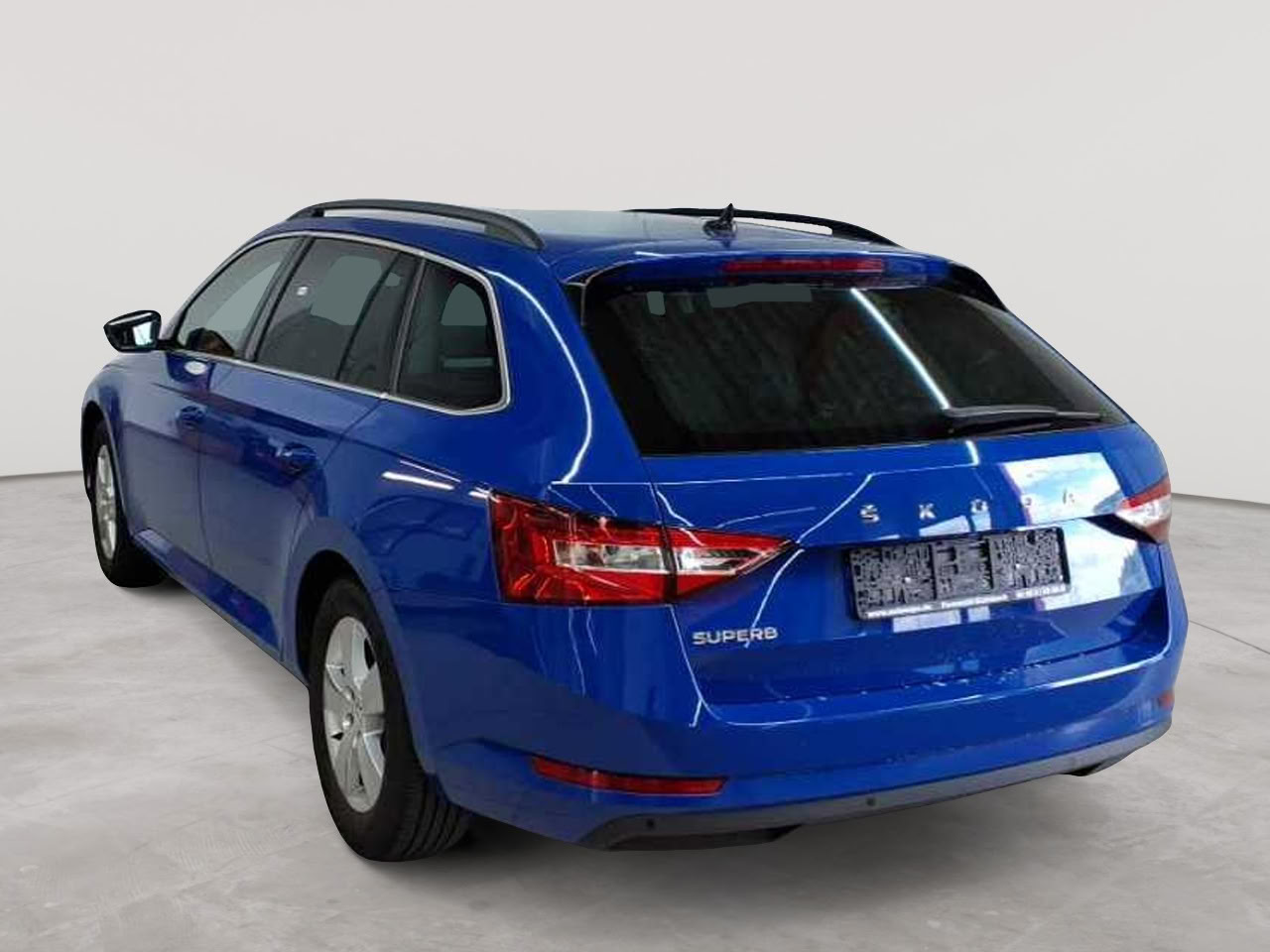 Skoda Superb Combi 2.0 TDI DSG Ambition 5