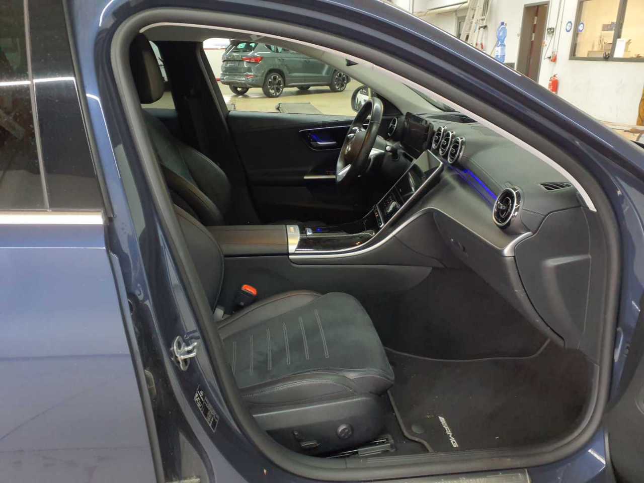Mercedes-Benz C 200 T 9G-TRONIC AMG Line 8