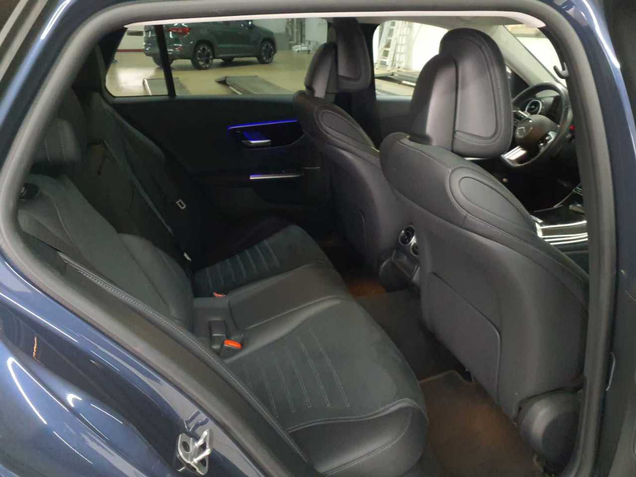 Mercedes-Benz C 200 T 9G-TRONIC AMG Line 14
