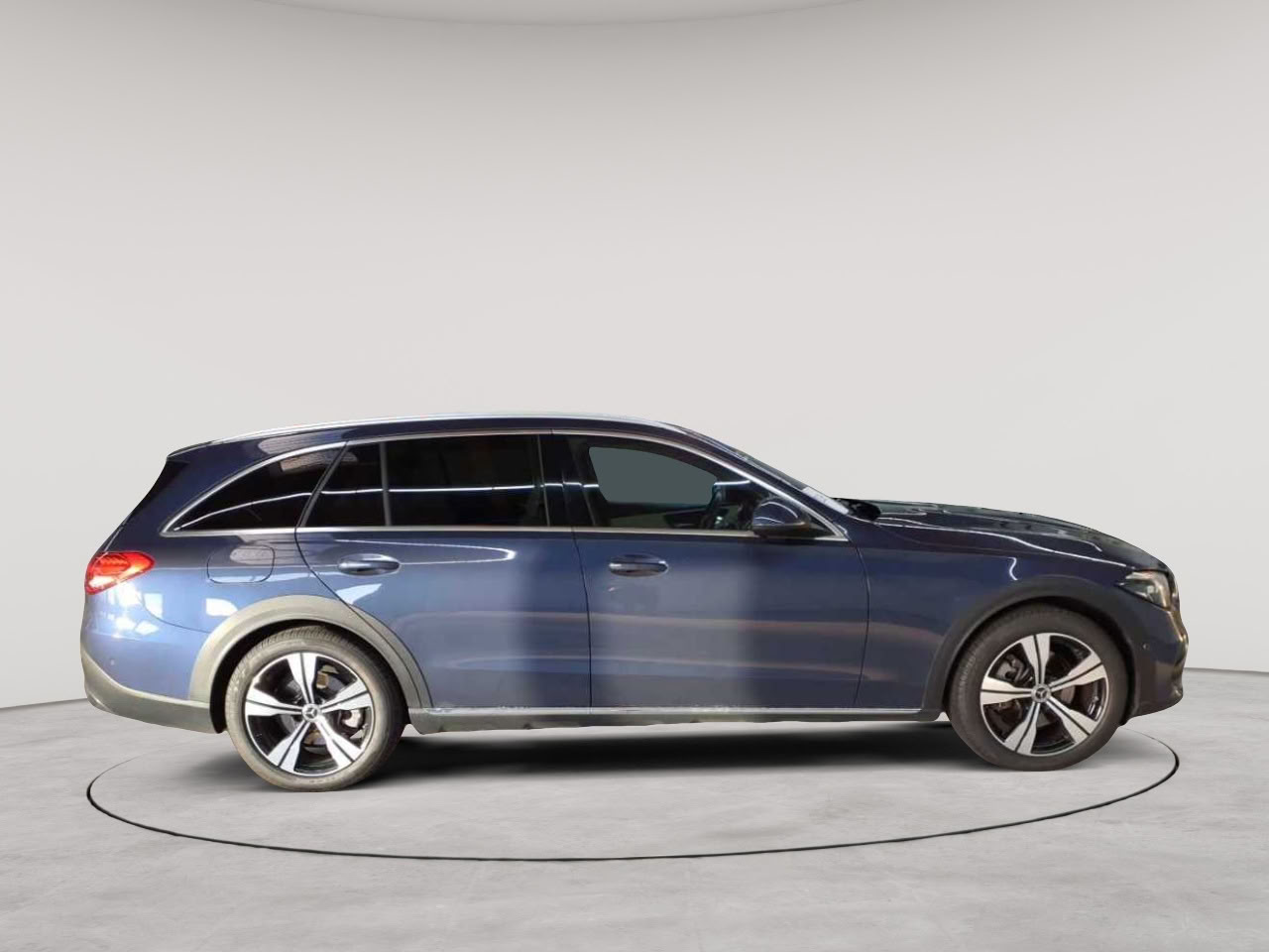 Mercedes-Benz C 220 d 4Matic T All-Terrain 9G-TRONIC Avantgarde 3