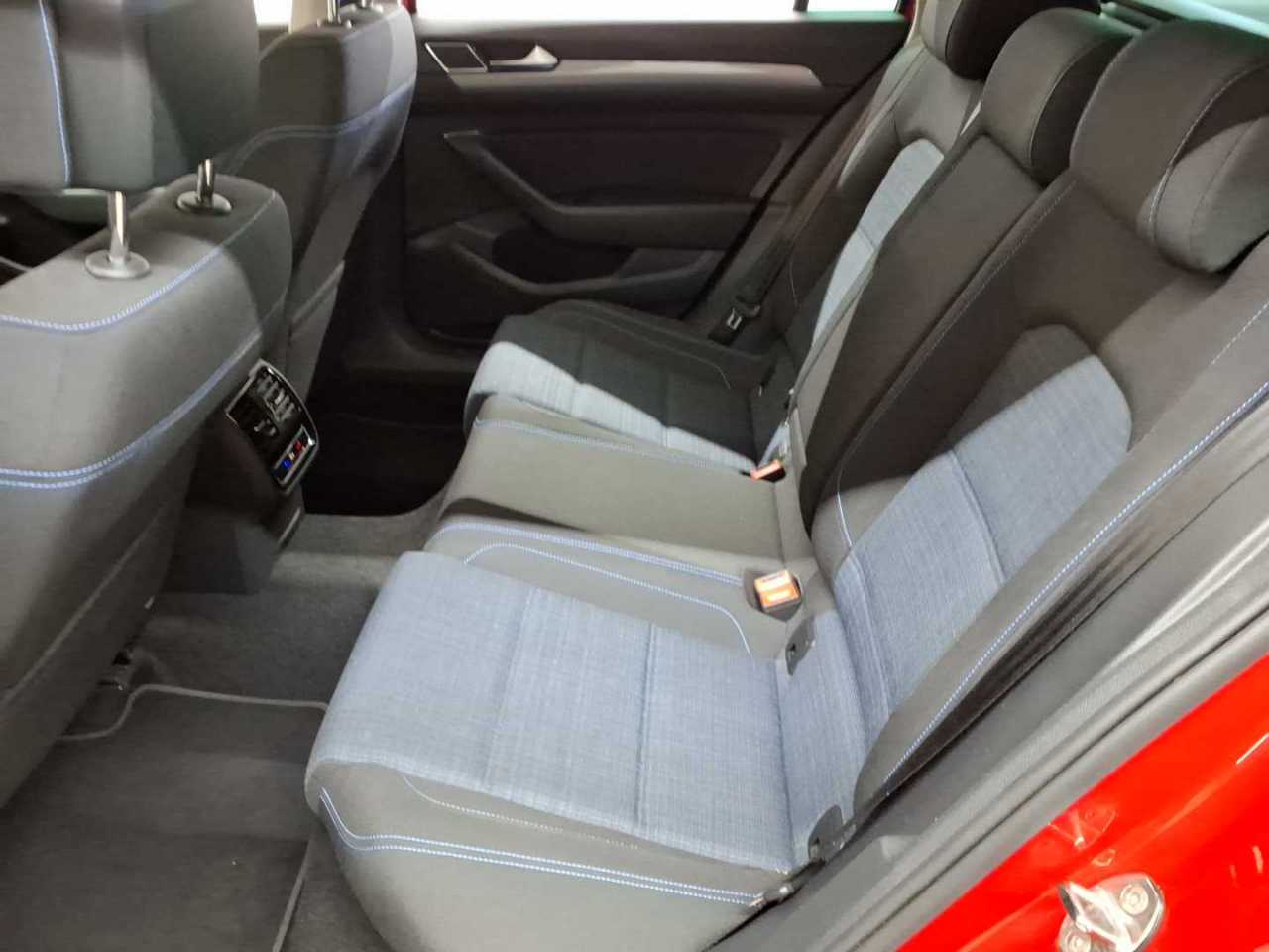 Vw Passat Variant 1.4 TSI Plug-In-Hybrid DSG GTE 13