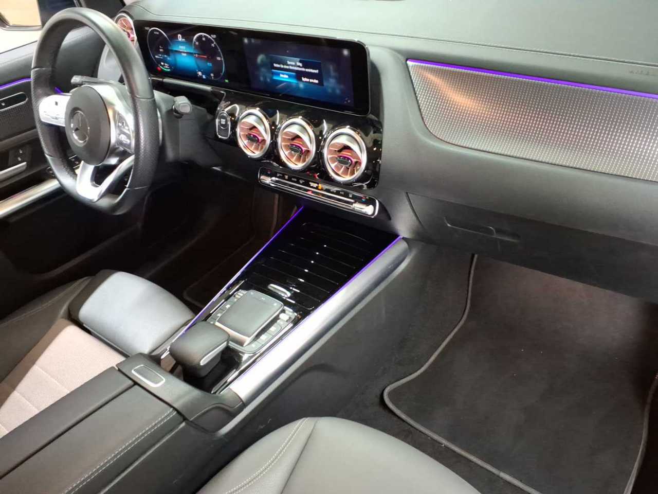 Mercedes-Benz EQA 250 Electric Art 9