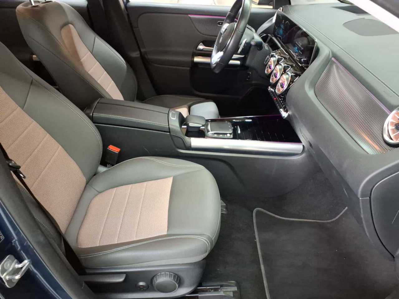 Mercedes-Benz EQA 250 Electric Art 8