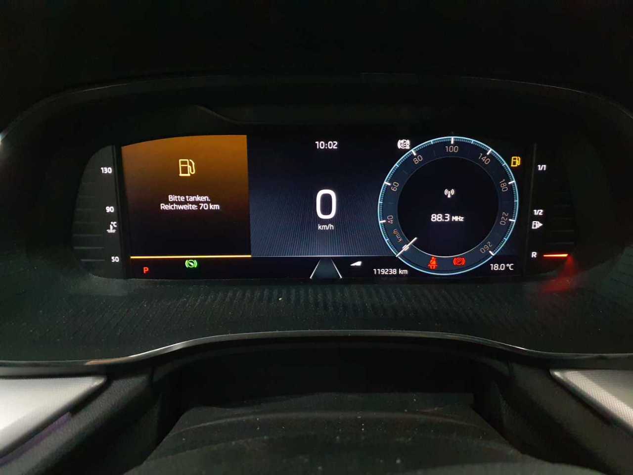 Skoda Octavia Combi 2.0 TDI DSG First Edition 11