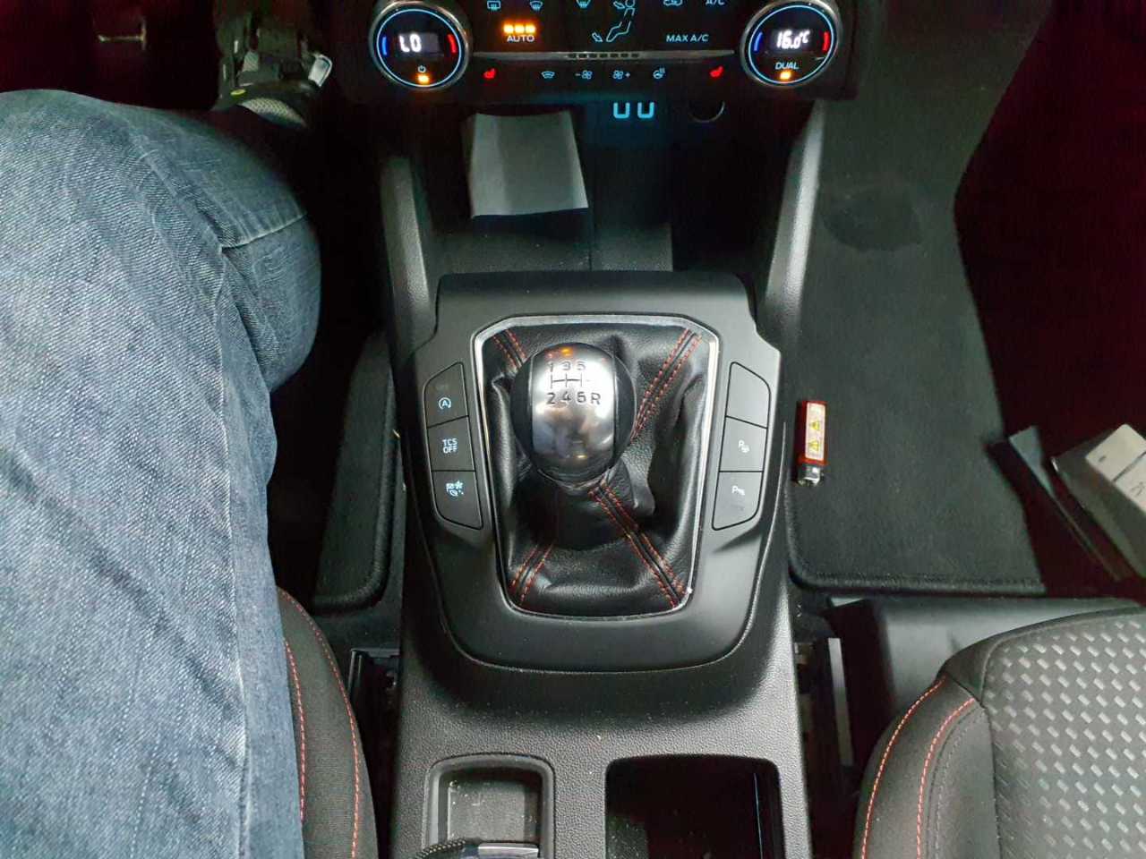 Ford Focus Turnier 1.0 EcoBoost Hybrid ST-LINE 10