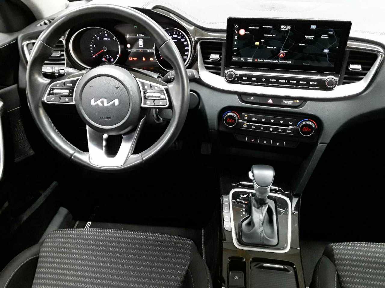 Kia Ceed SW 1.6 CRDi (48V Mild-Hybrid) DCT7 Vision 10