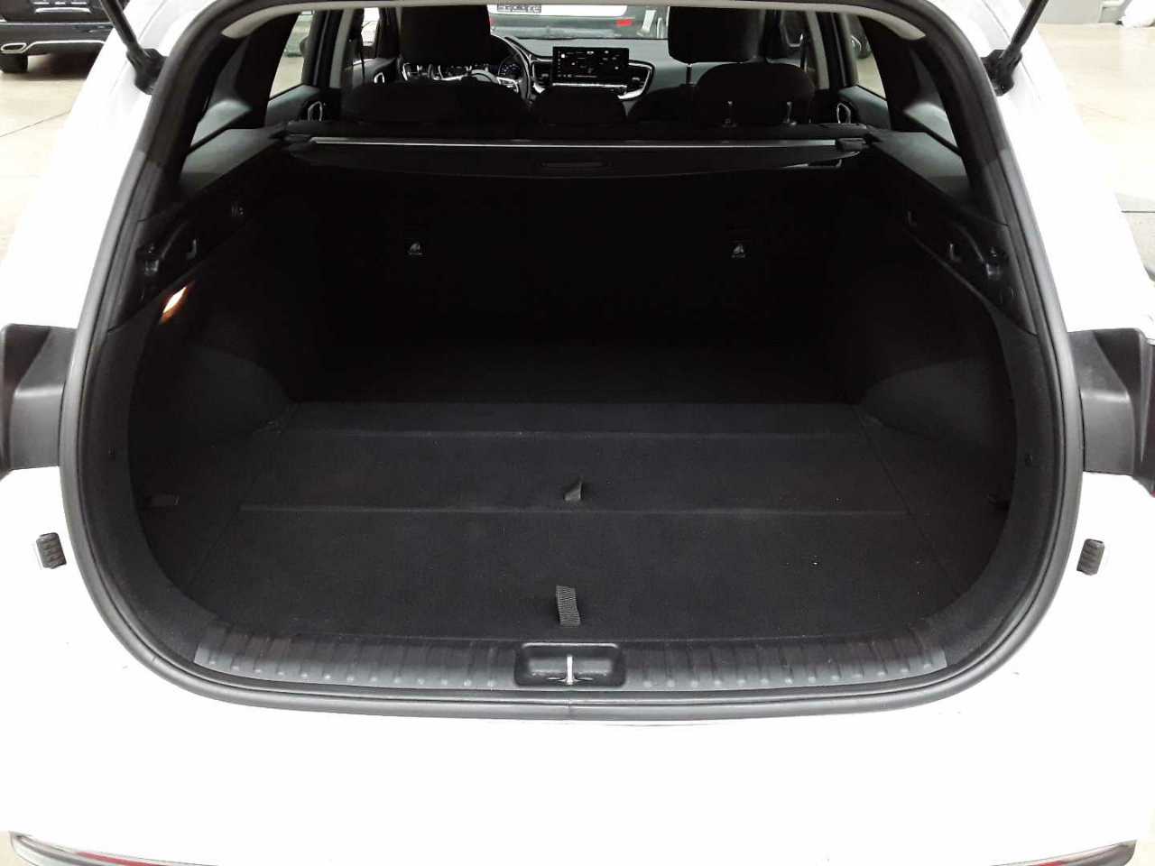 Kia Ceed SW 1.6 CRDi (48V Mild-Hybrid) DCT7 Vision 15