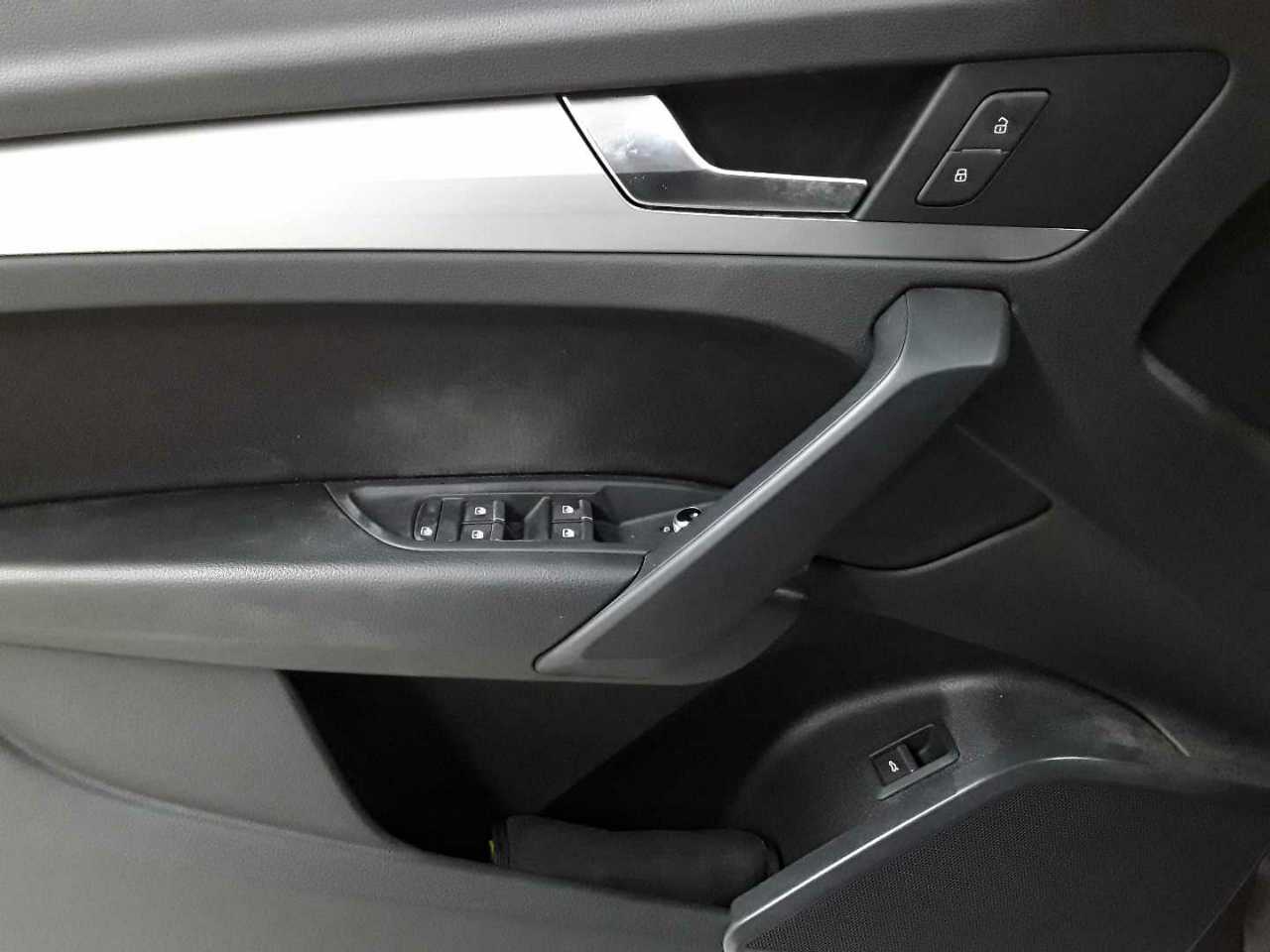 Audi Q5 45 TFSI quattro S tronic 16