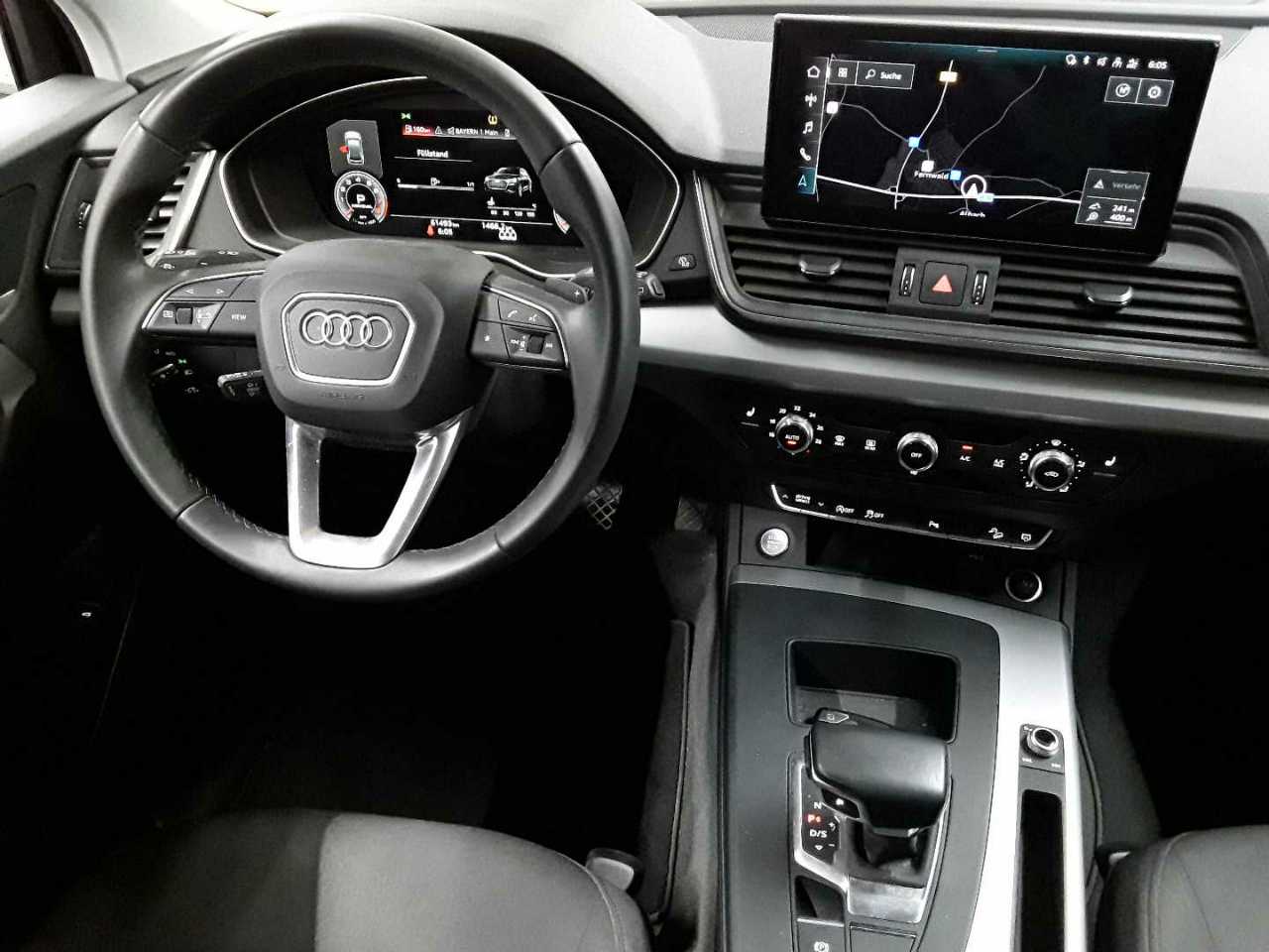 Audi Q5 45 TFSI quattro S tronic 10