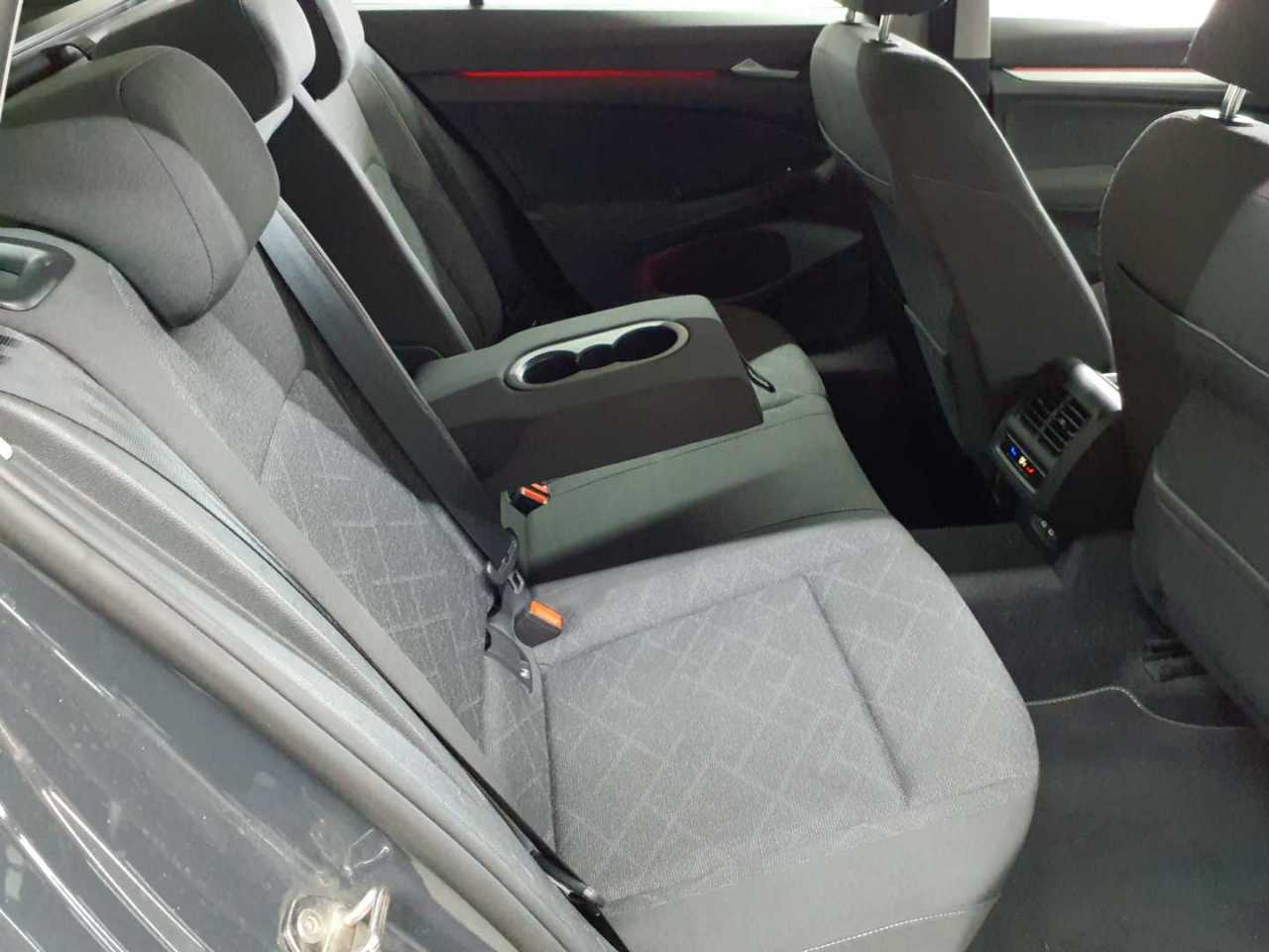 Vw Golf Variant 2.0 TDI SCR DSG Life 14