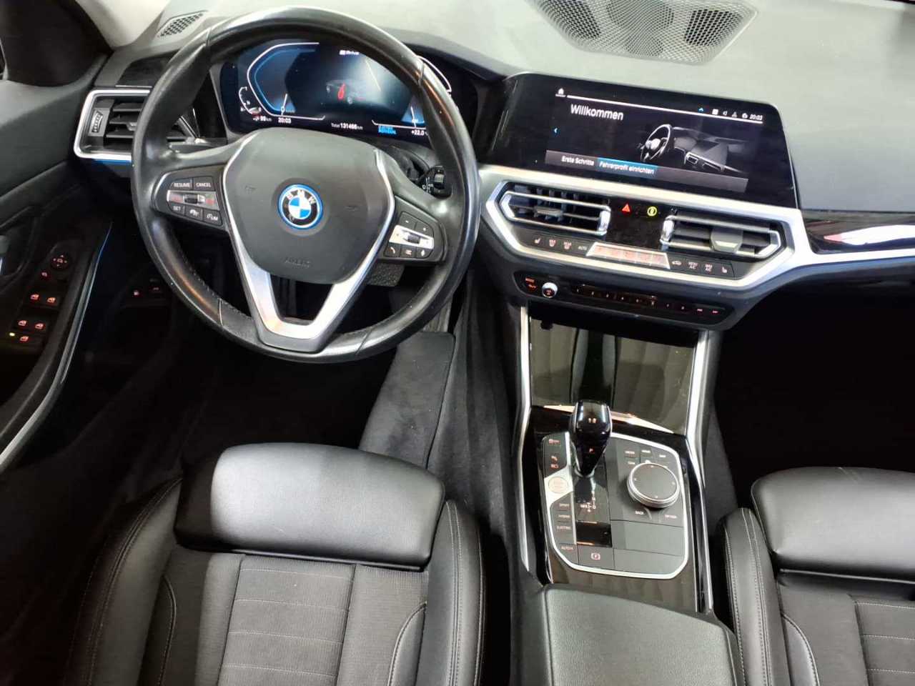 Bmw 330e Touring Aut. Sport Line 10