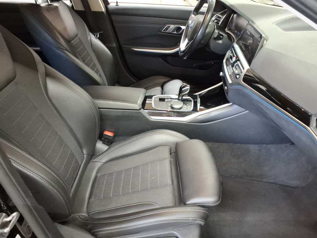 Bmw 330e Touring Aut. Sport Line 8