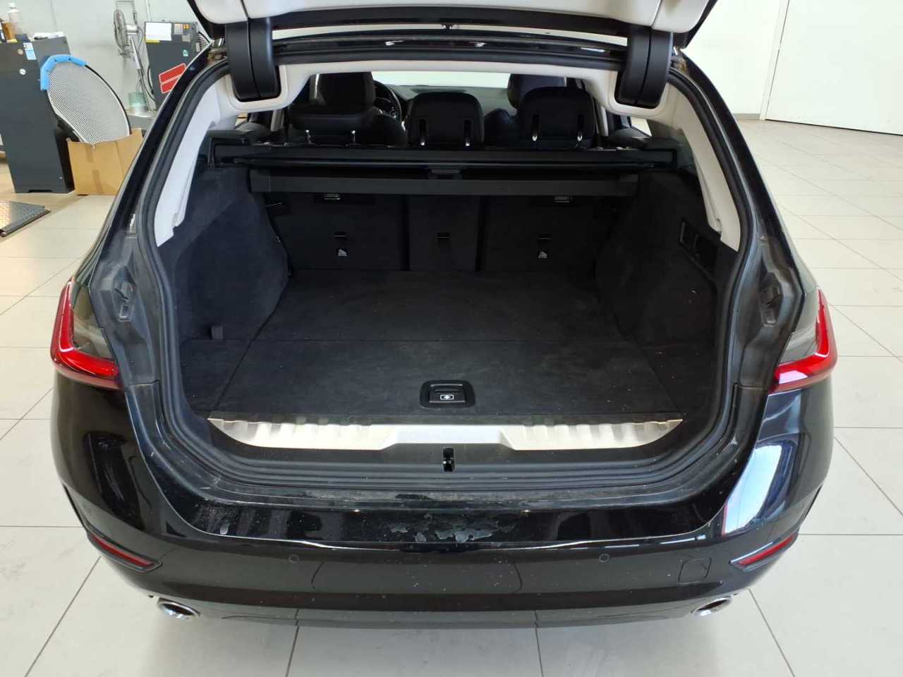 Bmw 330e Touring Aut. Sport Line 15
