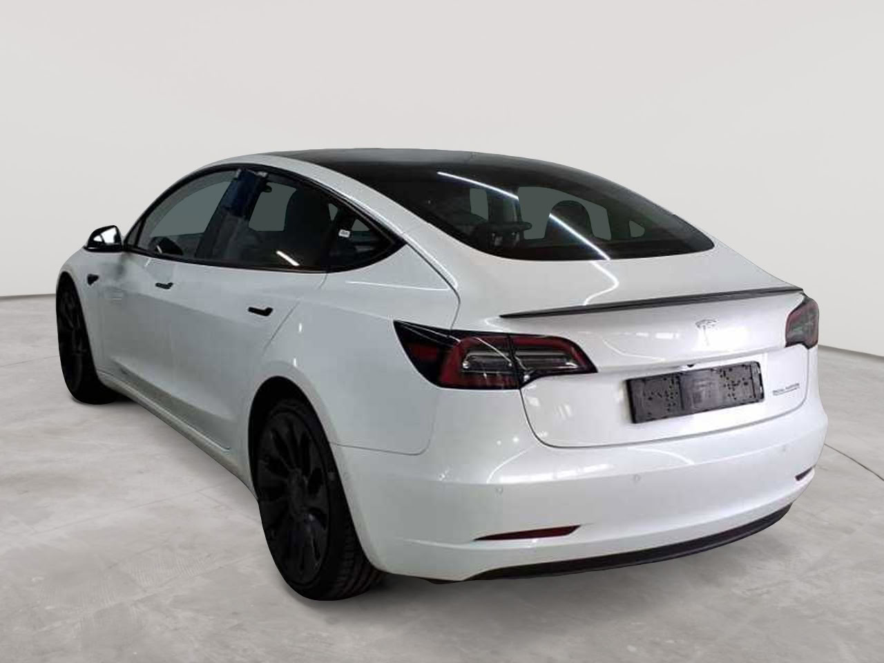 Tesla Model 3 Langstreckenbatt. Allradantrieb Dual Motor Performance 4