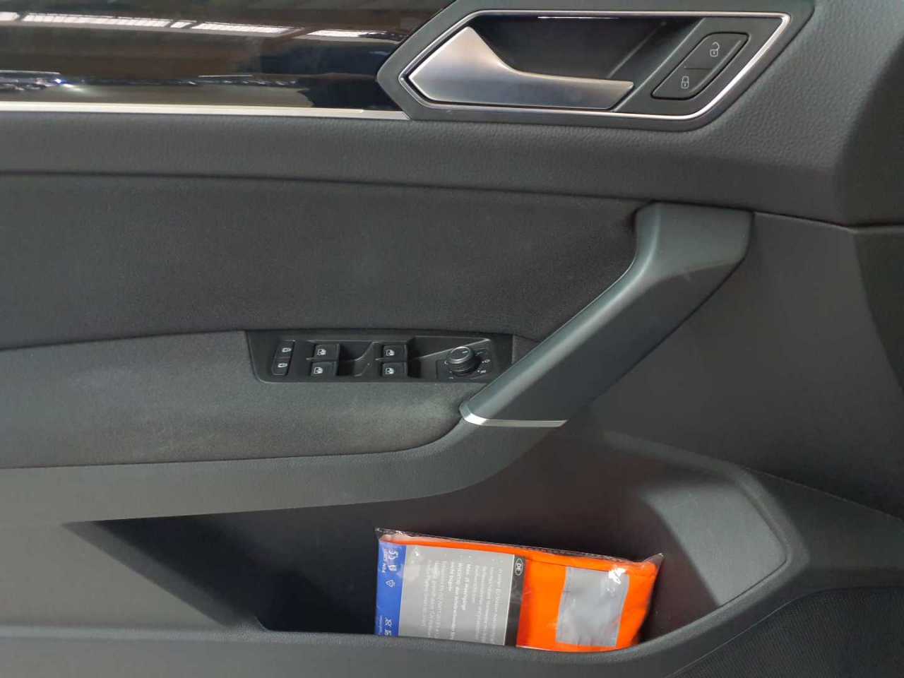 Vw Touran 2.0 TDI SCR DSG Highline 19