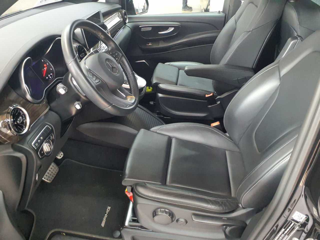 Mercedes-Benz V 300 d extralang 4Matic 9G-TRONIC Avantgarde Edition 2021 7
