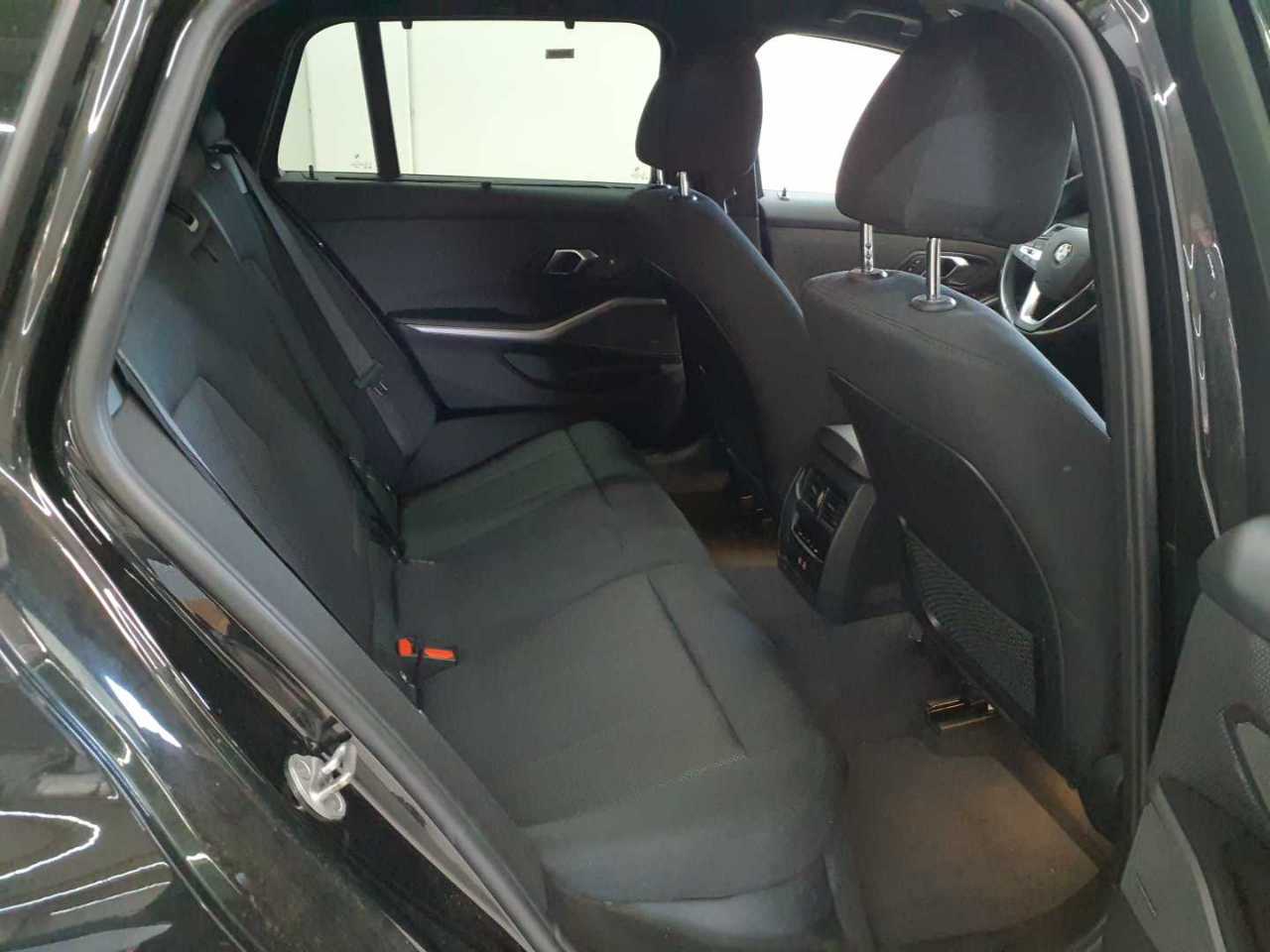 Bmw 318d Touring Aut. 14