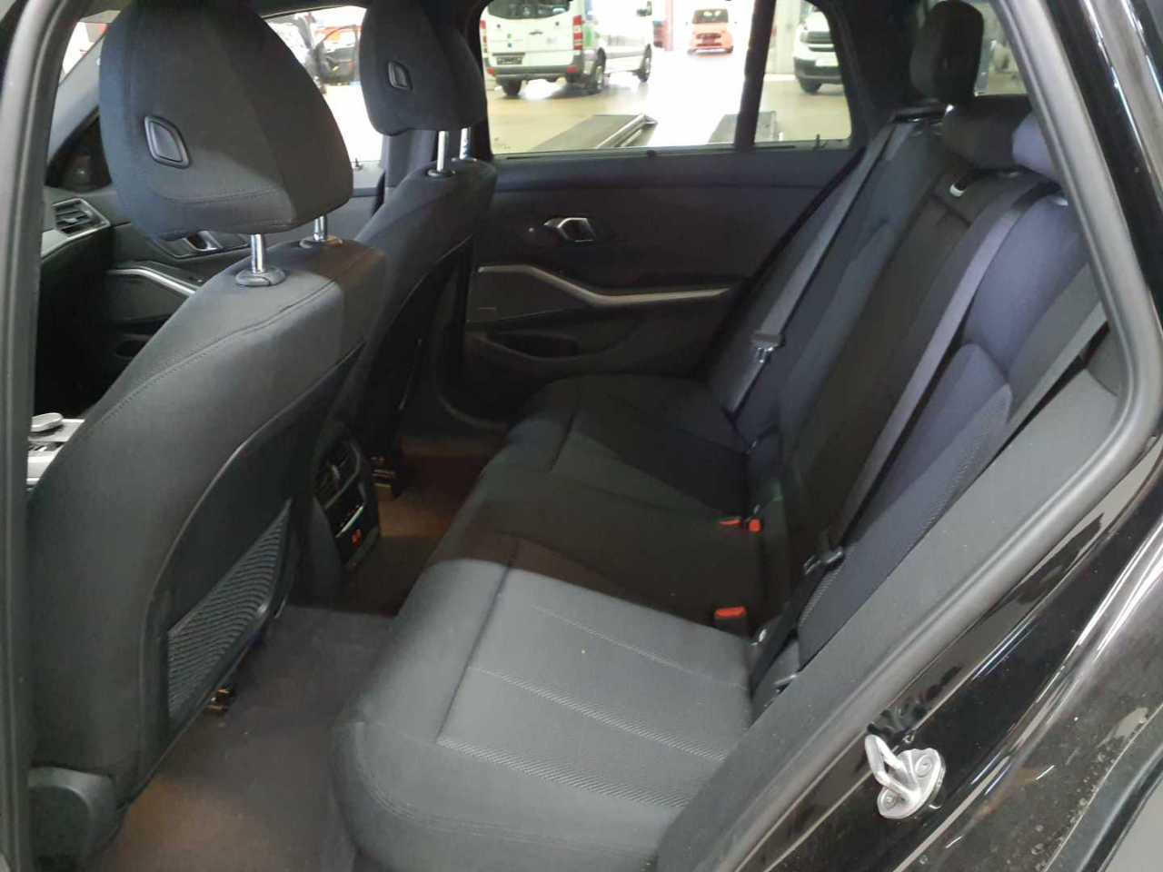 Bmw 318d Touring Aut. 13